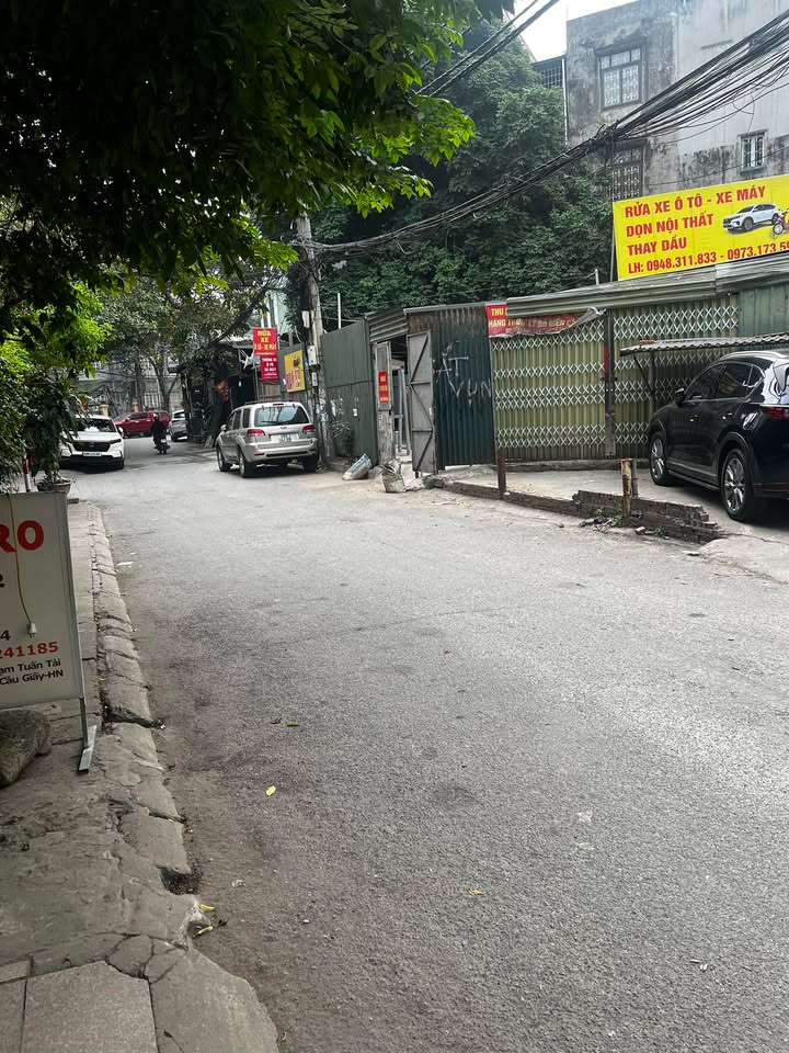 FrontHouse Trần Quốc Hoàn, Cầu Giấy 35m² giá 18 tỷ - Ô tô đỗ cửa, kinh doanh đỉnh!