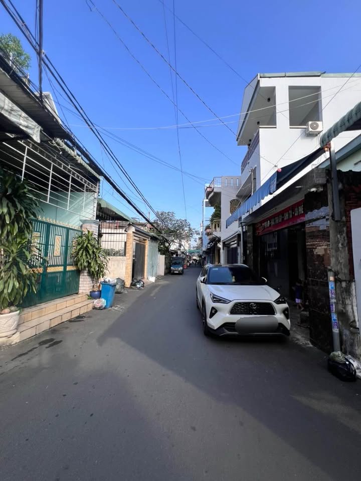 Nhà 2 tầng mặt tiền hẻm 77 Trần Quốc Toản, 114m² giá 7.1 tỷ - Kinh doanh tốt!