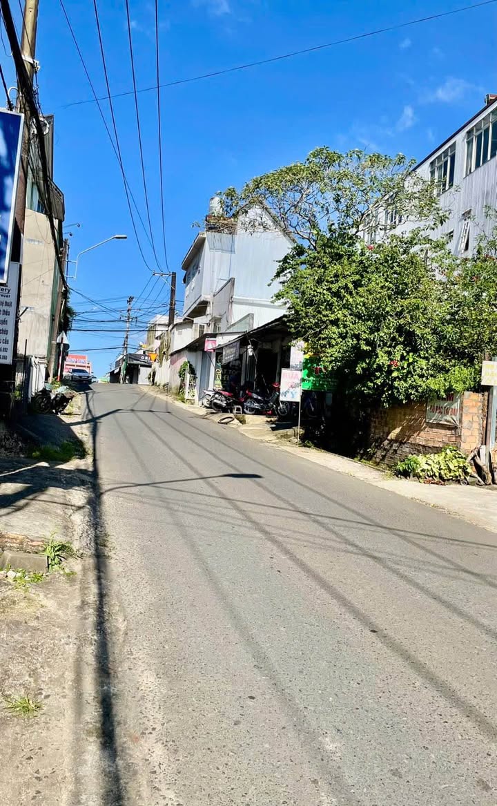 Nhà mặt tiền Lam Sơn, Bảo Lộc 63m² giá chỉ 13 triệu - Phù hợp kinh doanh đa ngành nghề!