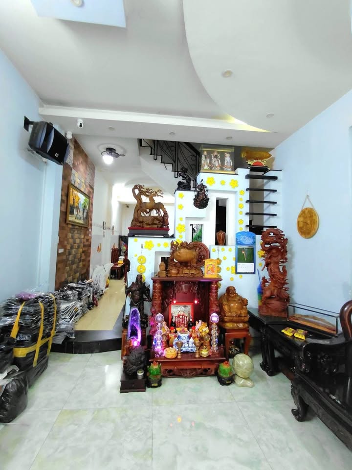 Mặt tiền Võ Thành Trang, Tân Bình 58m² giá 14 tỷ - Kinh doanh đa ngành sầm uất!