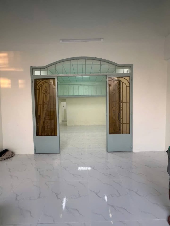 Nhà bán đường 1, Linh Xuân, 81m² giá 3.95 tỷ - Sổ riêng, gần chợ và trung tâm