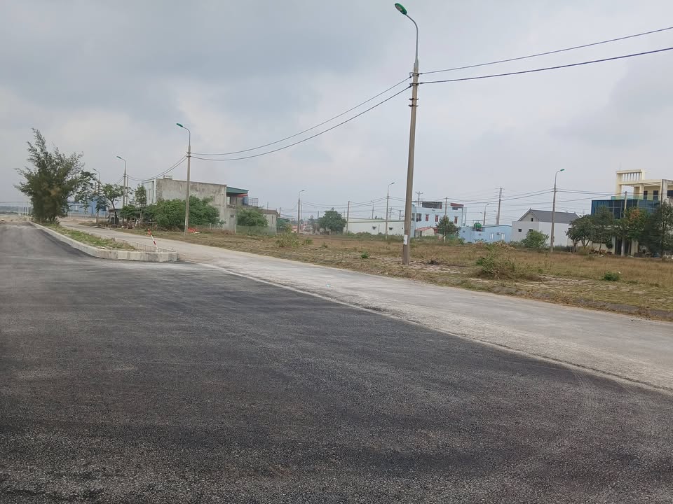 Đất nền tại Tái Định Cư Hải Bình 150m² - Vị trí kinh doanh đắc địa!