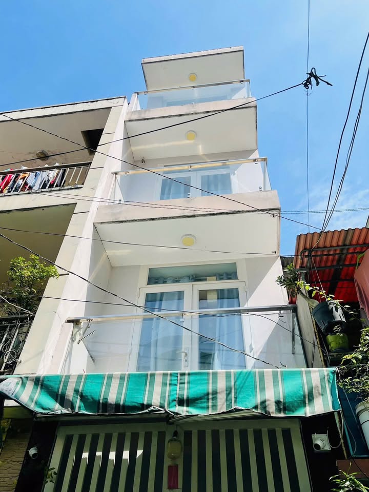 Nhà phố thương mại 45m² đường 3 Tháng 2, Quận 10 - Kinh doanh sầm uất!