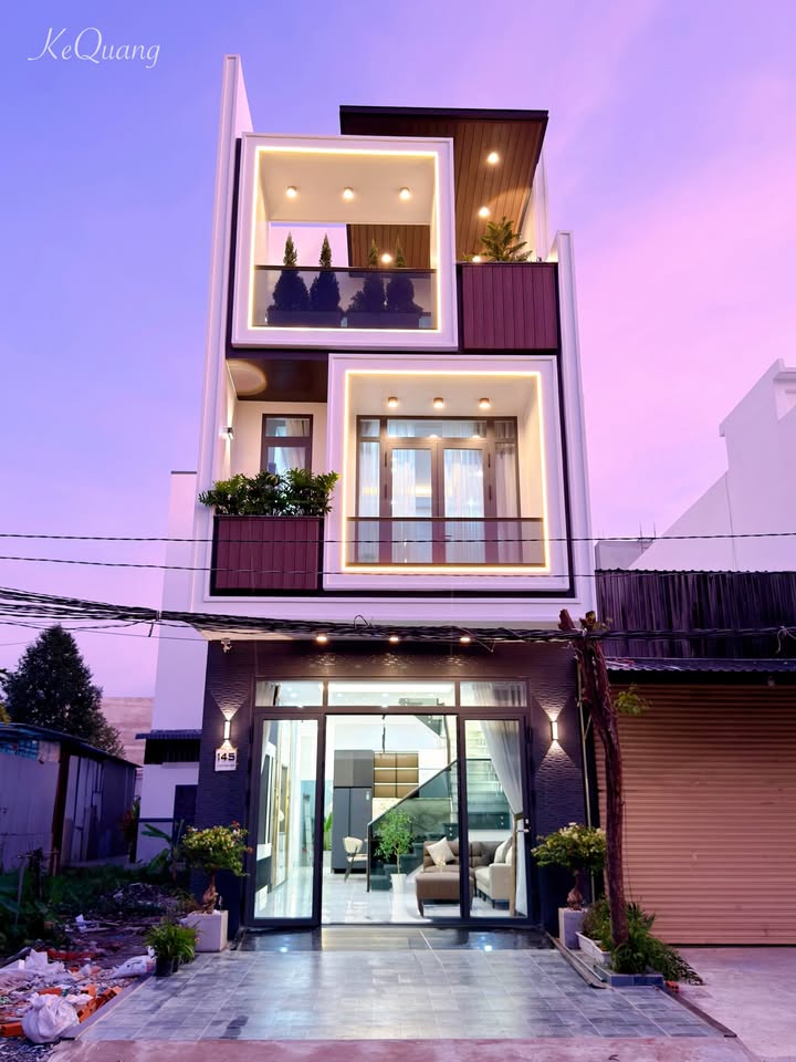 Nhà 1 Trệt 2 Lầu KDC Hồng Loan Cần Thơ 80m² giá 6.3 tỷ - Sang trọng và tiện nghi!