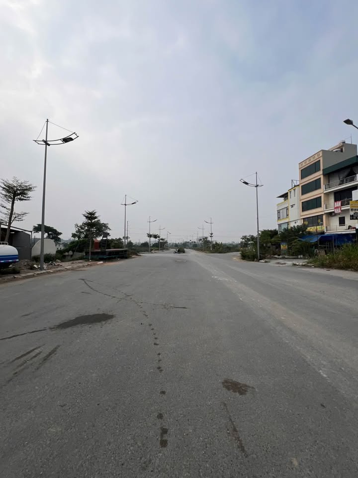 Nhà mặt đường 32m Tái Định Cư Hà Hồi 30m² giá 6 tỷ - Cơ hội đầu tư đỉnh cao!