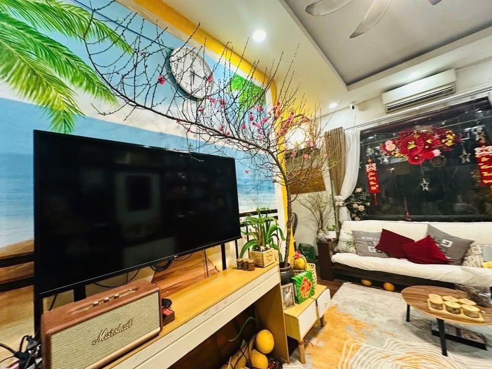 Căn hộ tập thể Phương Mai 68m² giá 6.5 tỷ - Sân để xe rộng rãi, ô tô đỗ gần!