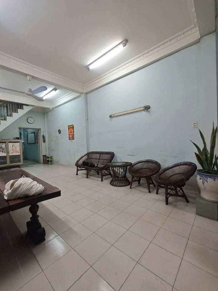 Nhà cho thuê mặt tiền kinh doanh Ngô Sĩ Liên, Phan Thiết 250m² - Giá chỉ 15 triệu/tháng!