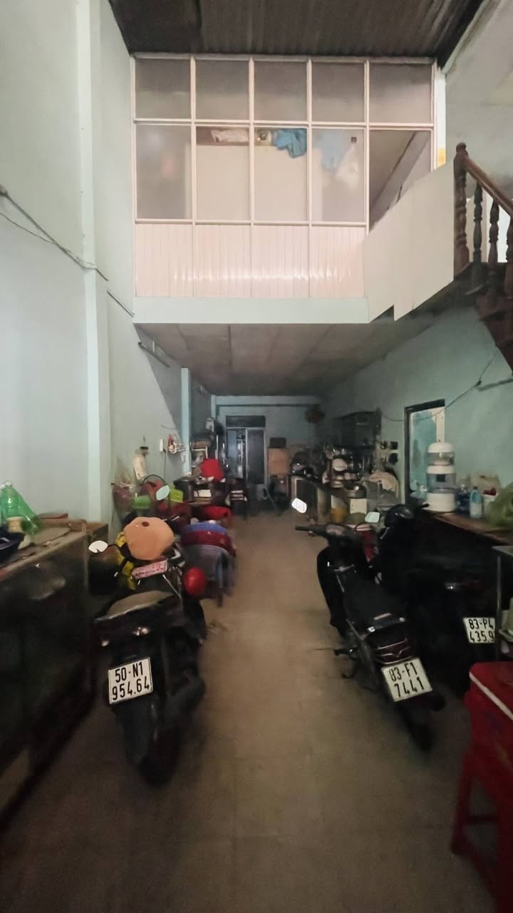 FrontHouse đường Liên Khu 16-18 quận Bình Tân 207m² giá 20 tỷ - Cơ hội đầu tư hiếm có!