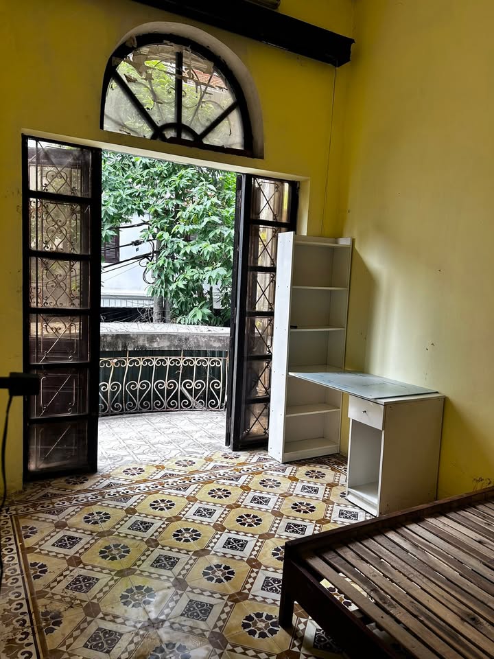 Nhà cho thuê tầng 2 đường Xã Đàn 2, Đống Đa, Hà Nội - Giá 8.5 triệu, không gian sống riêng biệt!