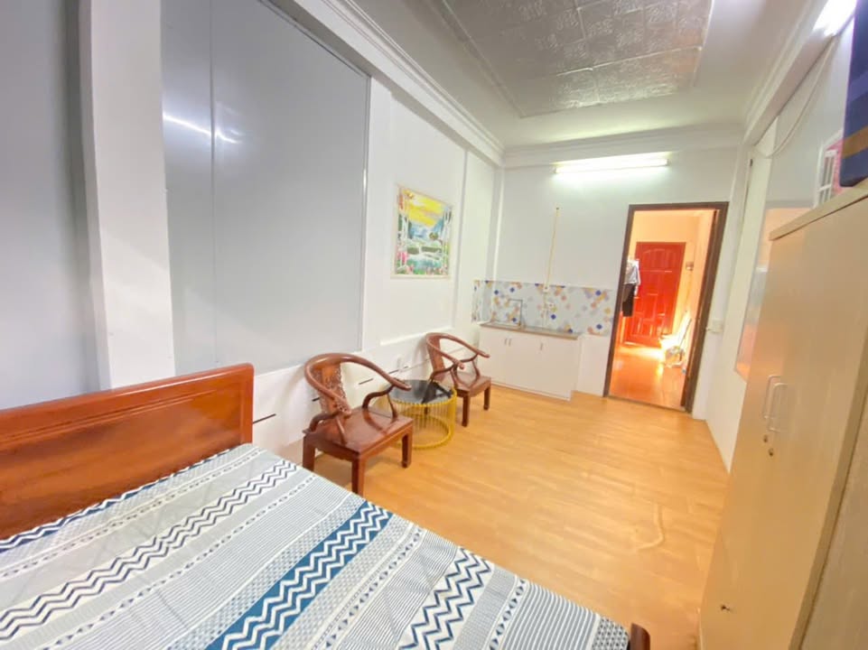 Phòng cho thuê tại 124 Minh Khai, Quận Hai Bà Trưng - Giá 3.8 triệu, tiện nghi đầy đủ!