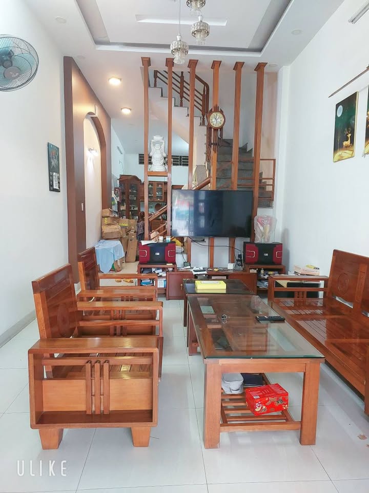 Nhà 3 tầng Núi Thành Đà Nẵng 70m² giá 10 tỷ - Sổ hồng chính chủ!
