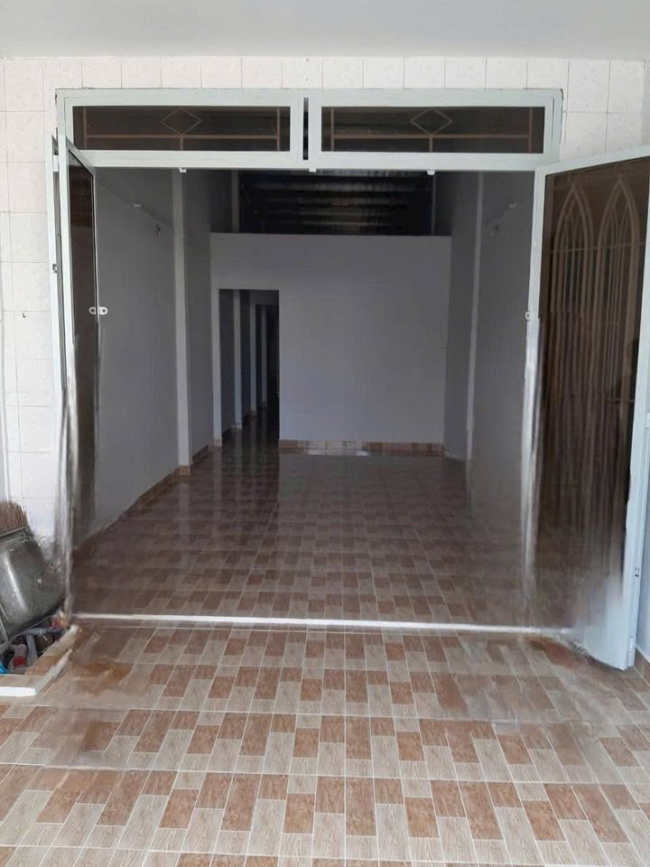 Mặt bằng kinh doanh cho thuê tại Hồ Văn Long, Bình Tân 76m² giá 8 triệu/tháng - Vị trí đắc địa, đông dân cư!