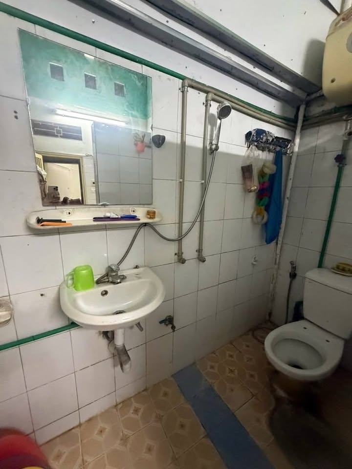 Nhà phố Tô Hoàng, Đồng Tâm, 30m² giá 6.8 tỷ - Cơ hội đầu tư tuyệt vời!