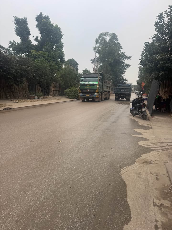 Đất kinh doanh vỉa hè Phường Hồ 107m² giá 4.279 tỷ - Vị trí đắc địa cho mọi mô hình kinh doanh!