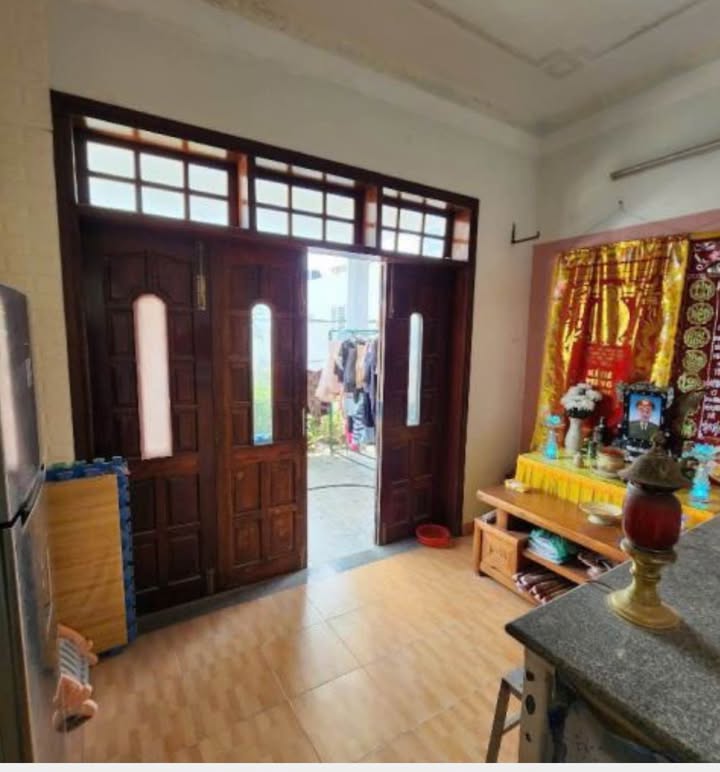 Nhà 3 tầng đường Núi Thành, Đà Nẵng 157m² giá 17.6 tỷ - Lô góc kinh doanh đắc địa!