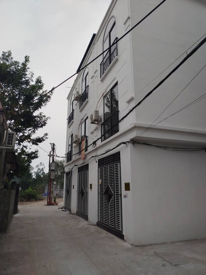 Nhà riêng 3 tầng Cao Viên, Thanh Oai 34m² giá 2.95 tỷ - Ô tô lùi cửa