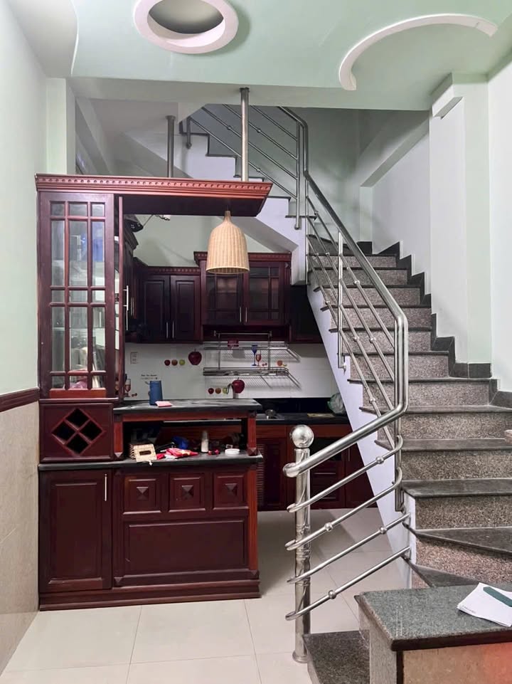 Nhà mặt tiền đường Số 4, P.16, Gò Vấp 42m² giá 11 triệu - Vị trí đắc địa cho thuê!