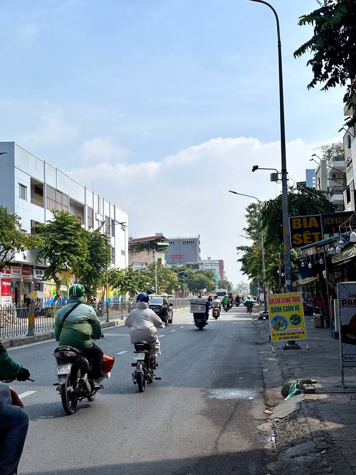 Nhà cho thuê mặt tiền Nguyễn Văn Lượng, Quận Gò Vấp, 184m² - Kinh doanh tự do!