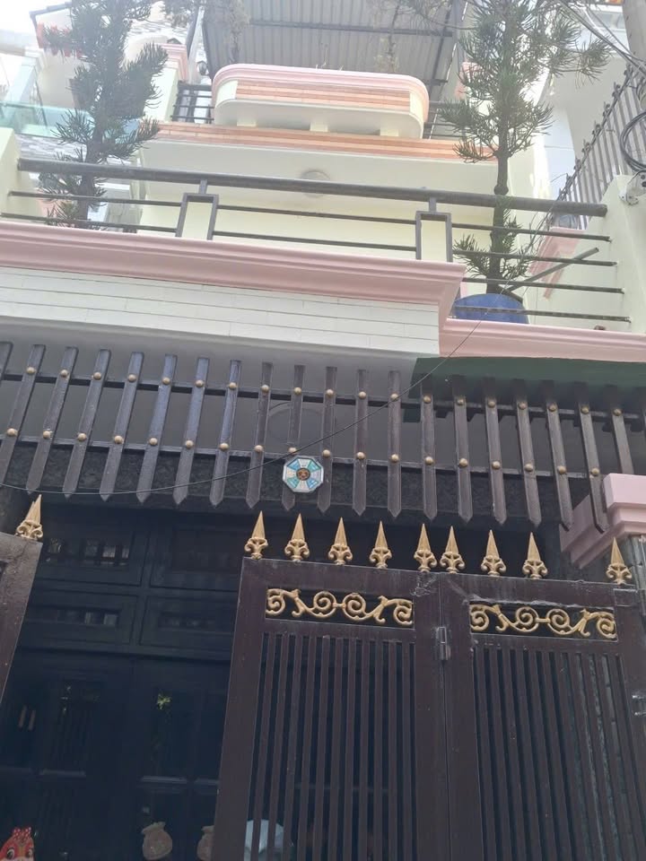 Nhà cho thuê hẻm xe hơi 80 Đường Huỳnh Văn Nghệ, Tân Bình, 48m² chỉ 9 triệu/tháng - Không thể bỏ lỡ!