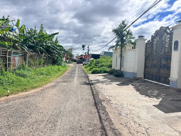 Đất nền Hẻm 15 Ký Con, Pleiku 95m² giá 1 tỷ - Sổ đỏ chính chủ, thuận tiện xây dựng!