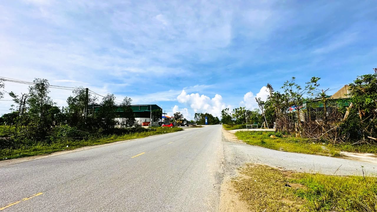 Đất mặt đường TL17, Tân Tiến, Thạch Hà 220m² giá 6 tỷ - Cần sang nhượng gấp!