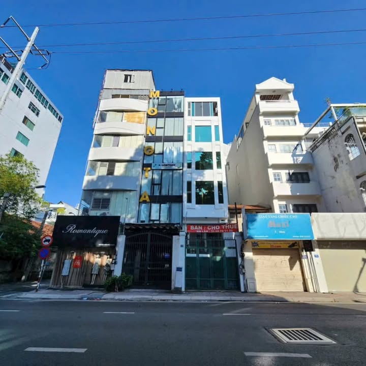 Bán gấp FrontHouse Trần Quang Khải, Quận 1, 84.7m² - Giá chỉ 32.5 tỷ!