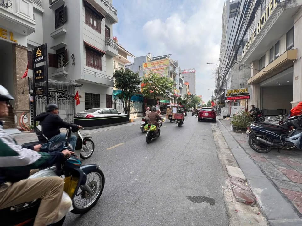 Nhà mặt đường Hoàng Thế Thiện, Hải An 140m² giá 20.5 tỷ - Vị trí đắc địa, sổ đỏ chính chủ!