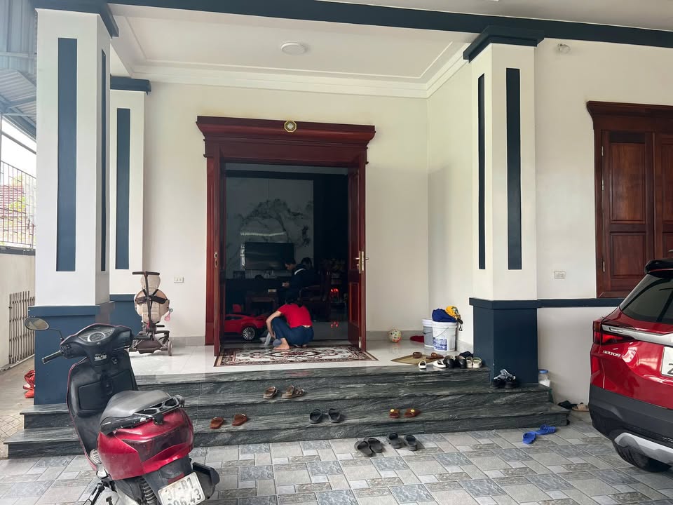 Nhà đẹp 200m² tại đường Nguyễn Xí, Vinh, Nghệ An - Chỉ 4 tỷ, ô tô vào tận nơi!