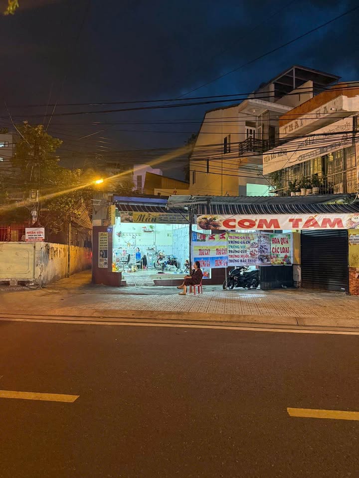 Căn góc mặt tiền Phạm Văn Đồng, Nha Trang 49.8m² giá 6 tỷ - Đầu tư sinh lời lý tưởng!