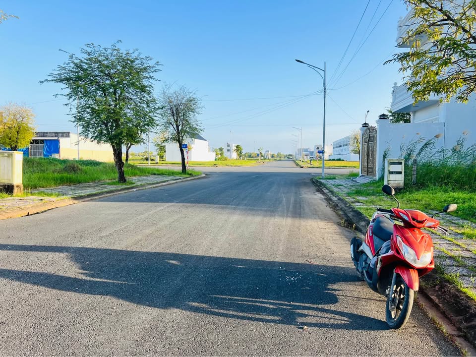 Đất nền Khu đô thị Happy Home Cà Mau 100m² giá 1.28 tỷ - Hướng Đông Bắc, sổ hồng chính chủ!