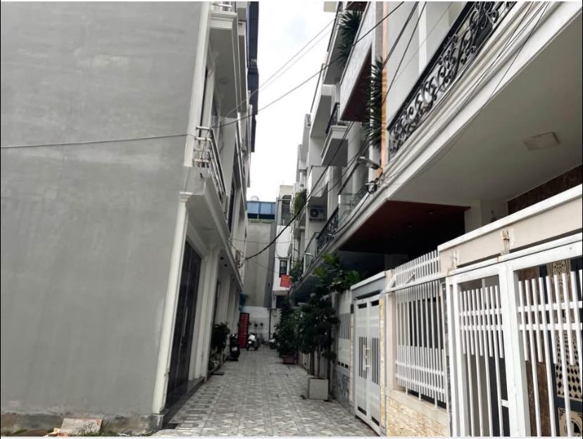 Nhà 3 tầng ngõ rộng tại khu Điện Biên, Nam Định 47m² giá 3.09 tỷ - Ô tô đỗ cửa