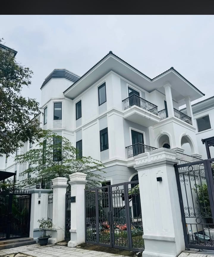 Biệt thự Vinh Heritage Vinh Tân 330m² giá 12 tỷ - Đầu tư sinh lời hấp dẫn!