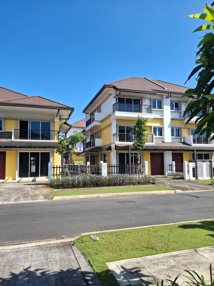 Biệt thự Ecolakes Thung Lũng Ước Mơ 250m² giá 5 tỷ - Thiết kế hiện đại, sẵn sàng ở ngay!