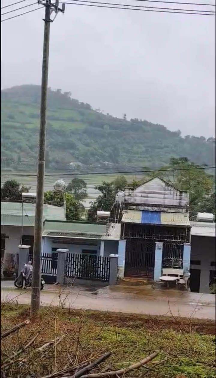 Đất nền Nguyễn Chí Thanh Pleiku 80m² giá 590 triệu - Vị trí đẹp, dễ dàng giao thông!