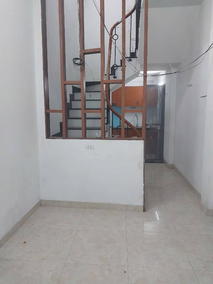 Nhà 4 tầng Sài Đồng - Long Biên 31m² giá 4.5 tỷ - Chính chủ bán gấp!
