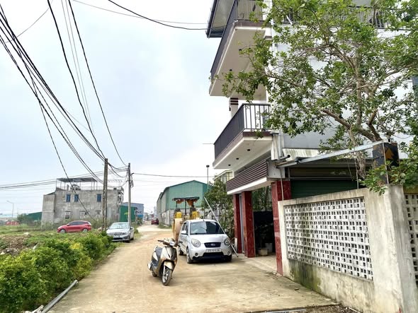 Đất nền Vinh Tân 100m² giá chỉ 3 tỷ - Sổ hồng chính chủ, vị trí đẹp!