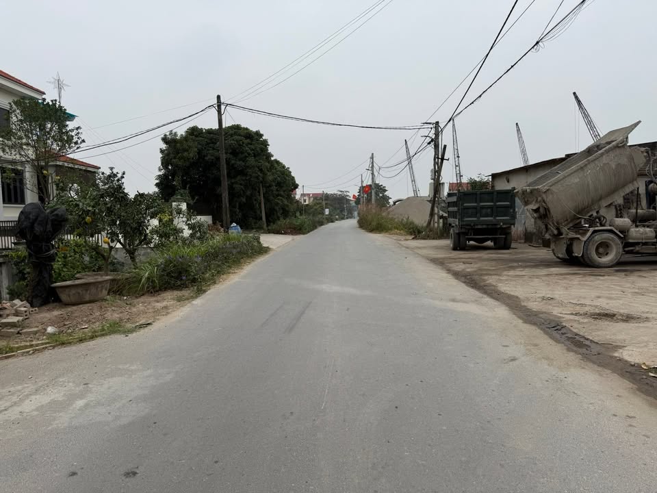 Bán đất mặt tiền Đê Yên Khang, 156m² giá tốt - Cơ hội đầu tư hấp dẫn!