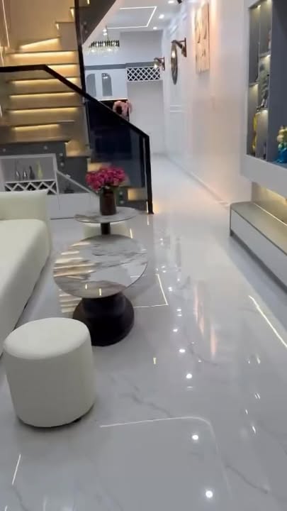 Nhà mặt phố Hàng Kênh Lê Chân 52m² giá 3.89 tỷ - Kinh doanh thuận lợi!