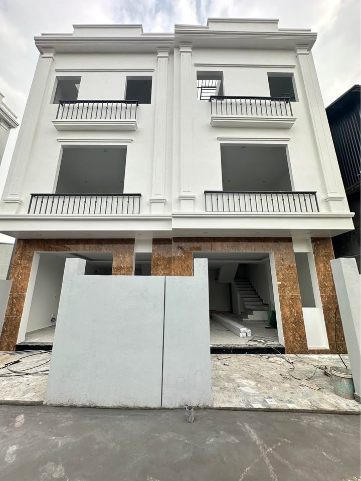 Nhà 3 tầng độc lập tại Hồng Thái, An Dương 50.4m² giá 1.9 tỷ - Không gian sống lý tưởng!