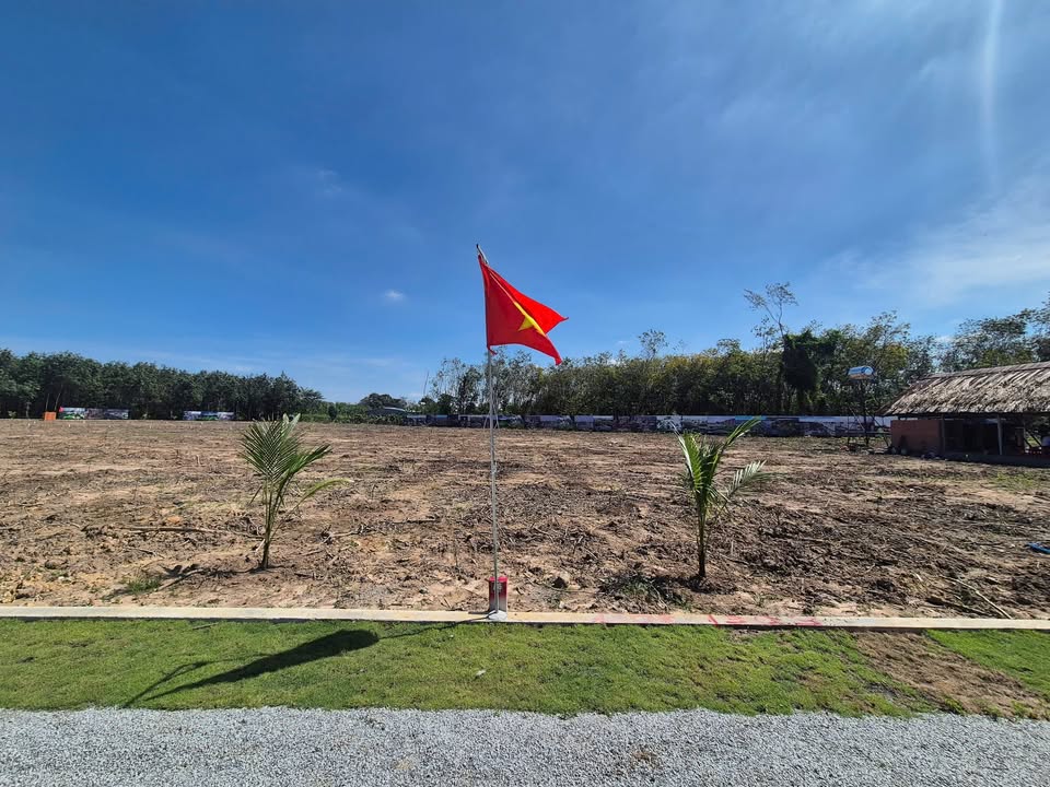 Đất mặt tiền đường DH, Phú Giáo 250m² giá 150 triệu - Đầu tư sinh lời!