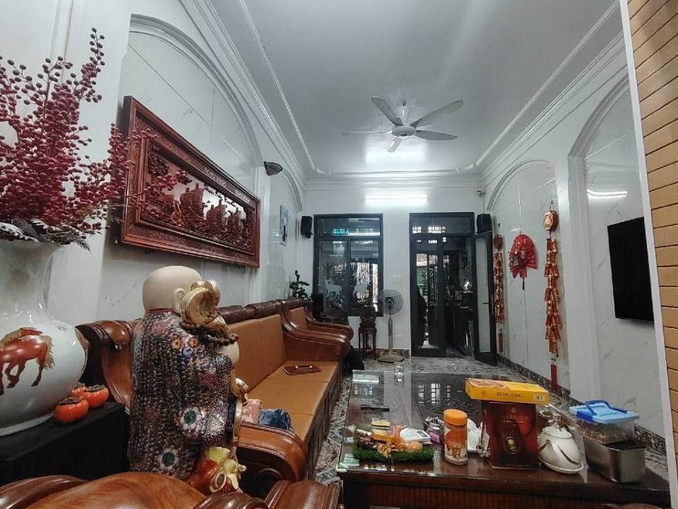 Nhà đẹp Hào Nam 30m² giá 6.5 tỷ - Sẵn sàng vào ở ngay!