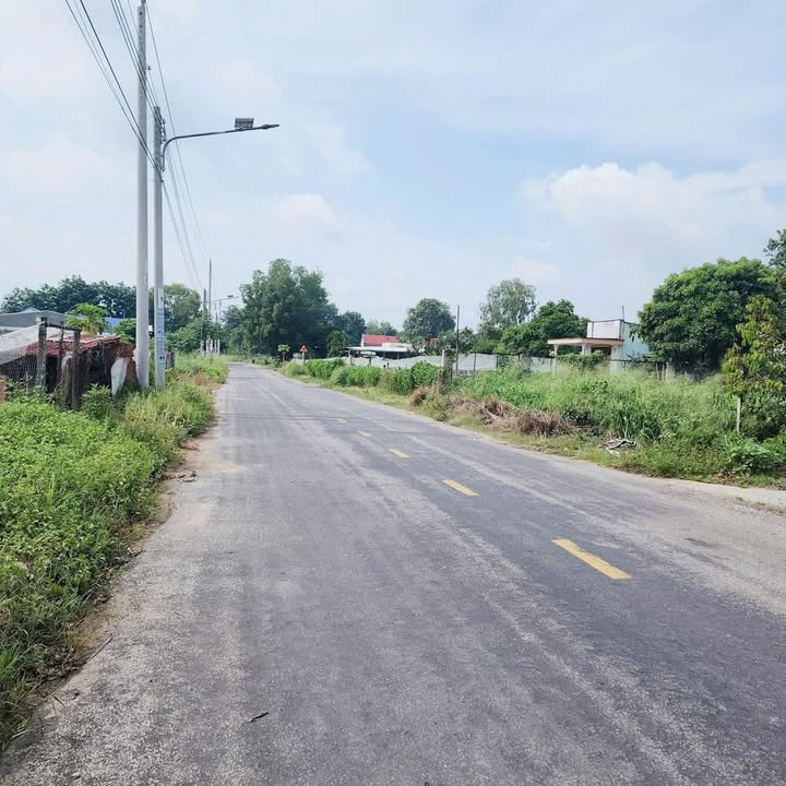 Đất nền Vĩnh Hoà, Phú Giáo 240m² giá chỉ 800 triệu - Cơ hội đầu tư tuyệt vời!