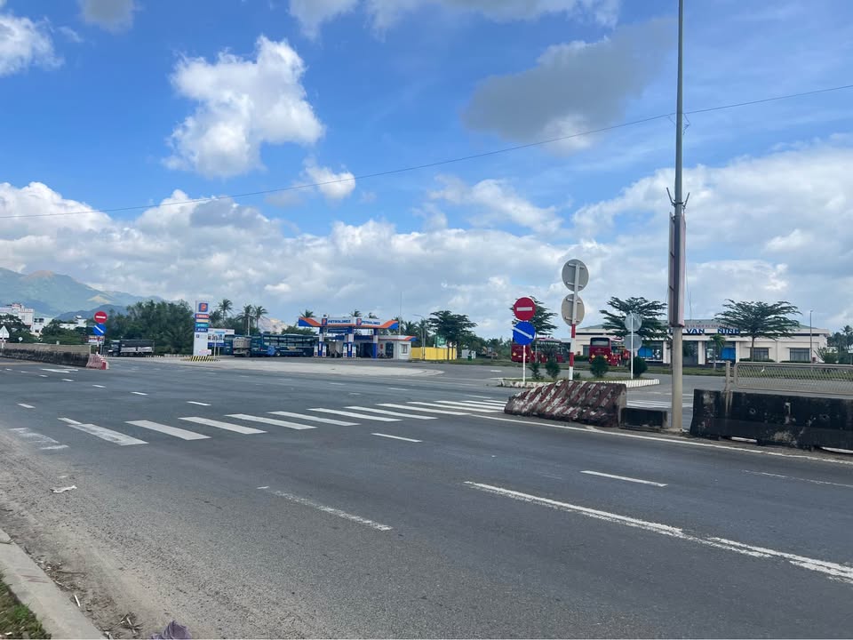 Đất thổ cư Vạn Ninh 100m² giá 990 triệu - Gần Quốc lộ 1A, vị trí thuận lợi!