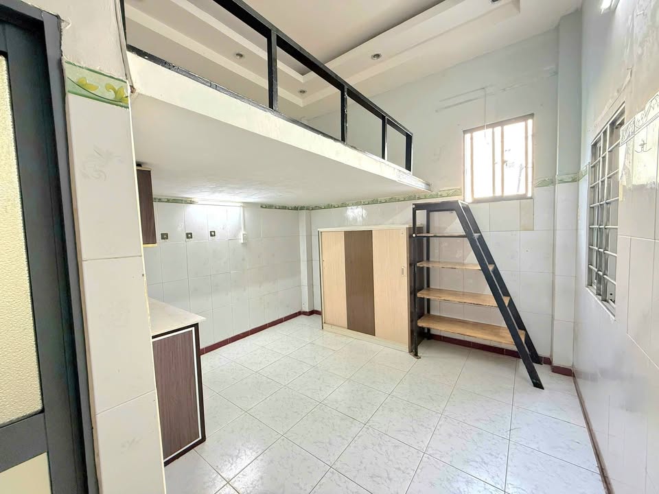 Cho thuê duplex 40m² tại Tân Quý, Tân Phú - Giá chỉ 3.3 triệu/tháng!