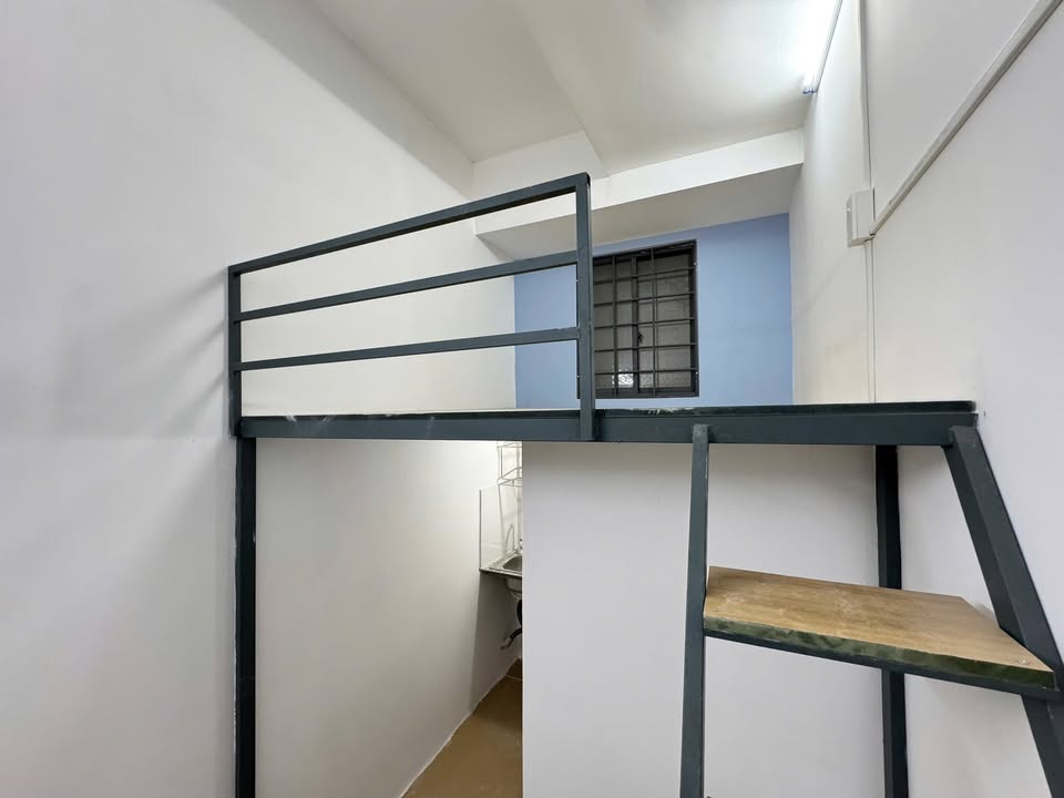 Phòng trọ Tân Sơn Nhì 30m² giá 3.2 triệu - Sạch sẽ, thoáng mát, an ninh tốt!