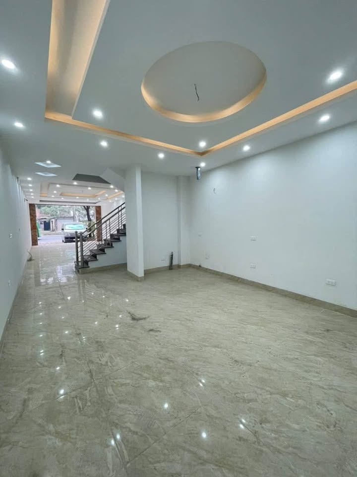 Cho thuê mặt bằng kinh doanh KĐT Văn Phú, Hà Đông 90m² giá 27 triệu - Thiết kế hiện đại, sẵn sàng hoạt động!