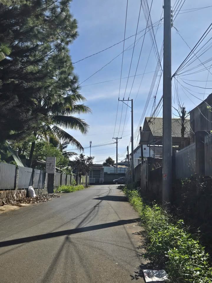 Đất nền Bảo Lộc 245m² giá 2.2 tỷ - Mặt tiền hẻm Phan Chu Trinh, thuận tiện kinh doanh!