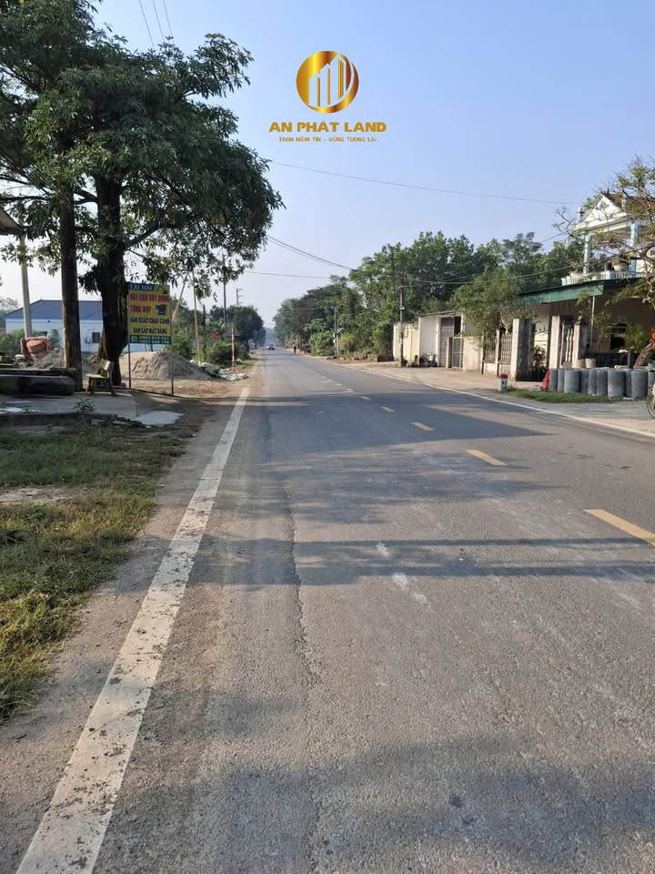 Đất nền mặt đường Quốc lộ 38B Sơn Lai 304m² giá chỉ 3 tỷ - Đầu tư sinh lời ngay!