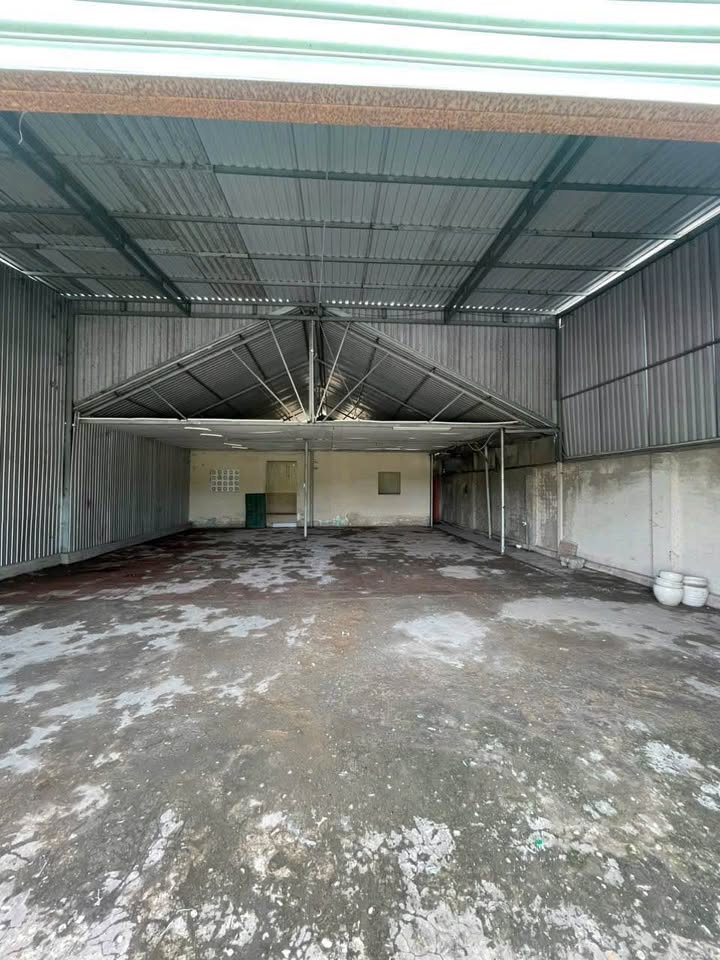 Kho cho thuê phường Tam Hiệp 260m² giá 10 triệu - Diện tích lớn, tiện lợi cho mọi nhu cầu!