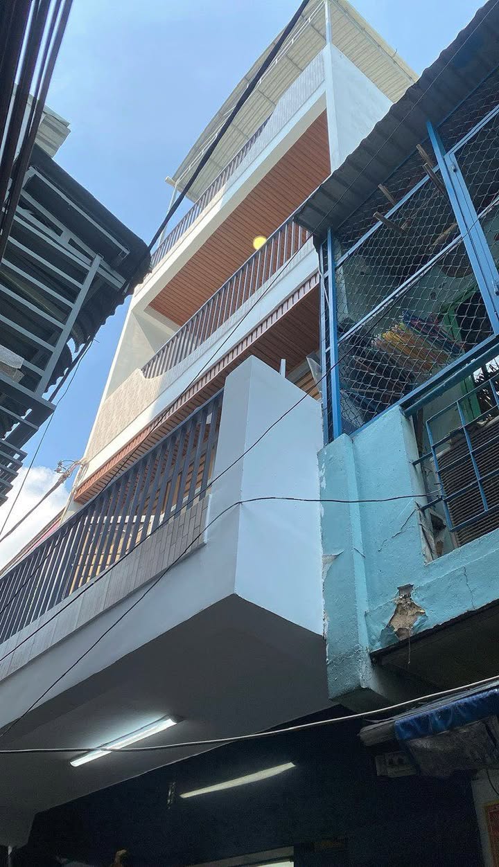 Nhà 3 tầng tại Dương Bá Trạc, P2, Q8 - Giá 7.5 tỷ, sổ hồng riêng!